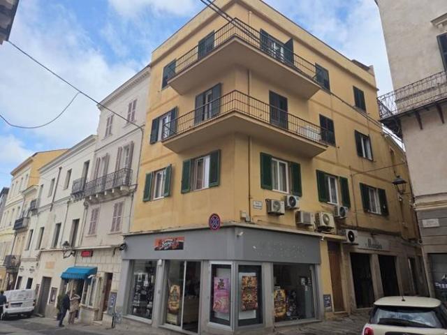 Appartamento in vendita a Cappuccini, Cala Di Volpe