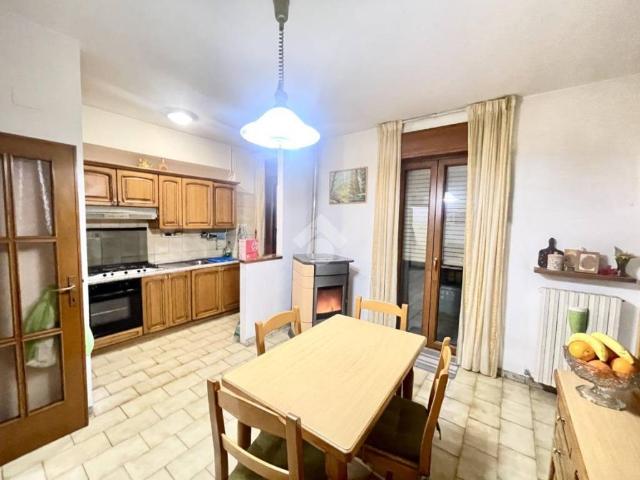 Appartamento in vendita a Sassocorvaro Auditore, Marche