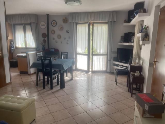 Appartamento in vendita a Felcioni, Marche