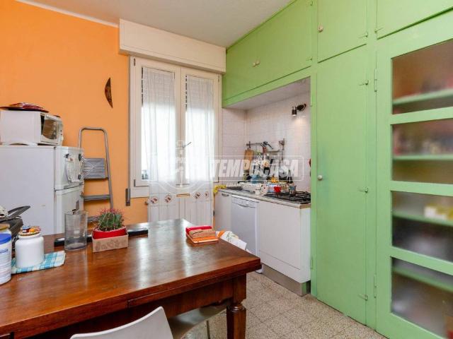 Appartamento in vendita a Unione dei comuni del Distretto Ceramico, Sassuolo