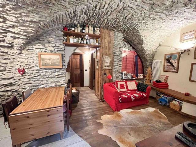 Appartamento in vendita a Jouvenceaux, Piemonte