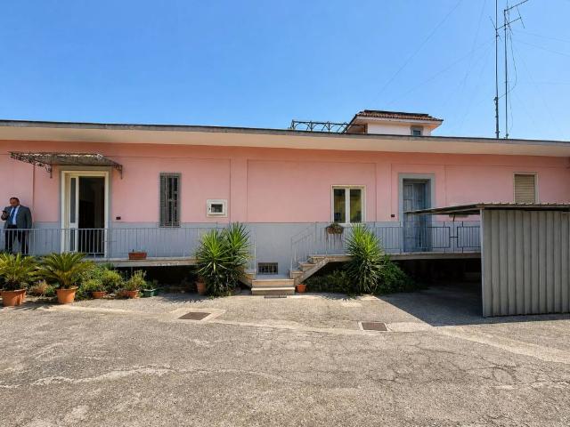 Appartamento in vendita a Saviano, Campania
