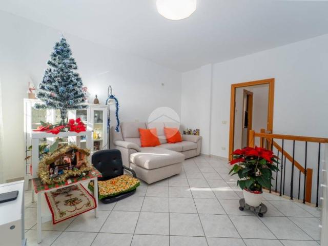 Appartamento in vendita a Savignano Sul Rubicone, Reggio Emilia