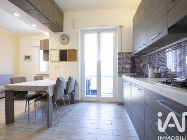 Appartamento in vendita a Savignone, Liguria