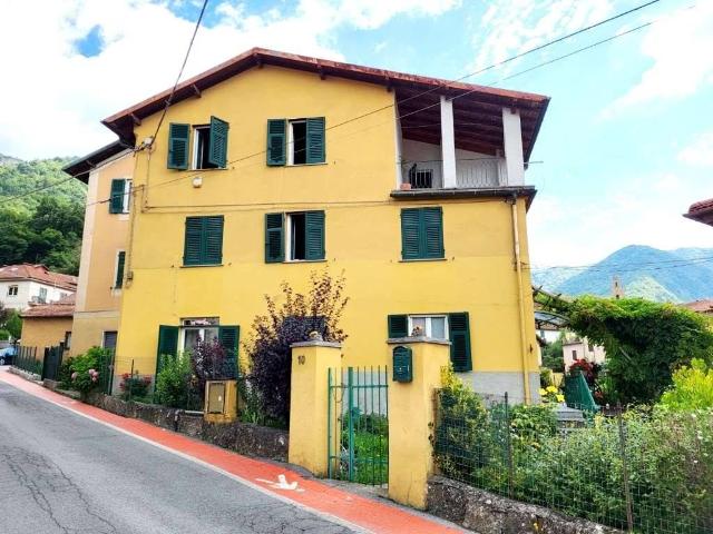 Appartamento in vendita a Savignone, Liguria