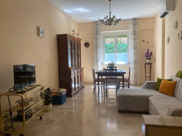 Appartamento in vendita a Oltreletimbro, Albisola Capo