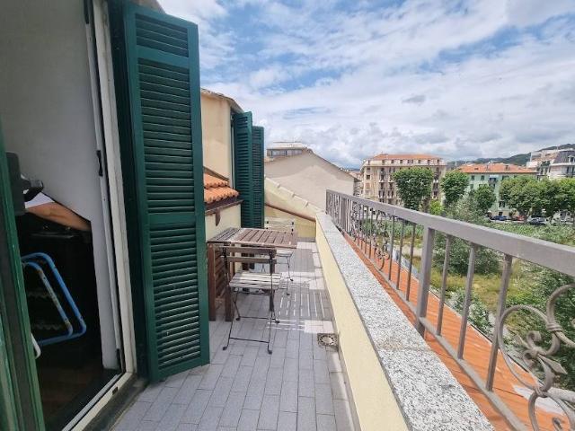 Appartamento in vendita a Oltreletimbro, Albisola Capo