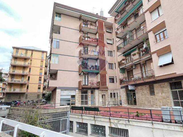 Appartamento in vendita a Oltreletimbro, Albisola Capo
