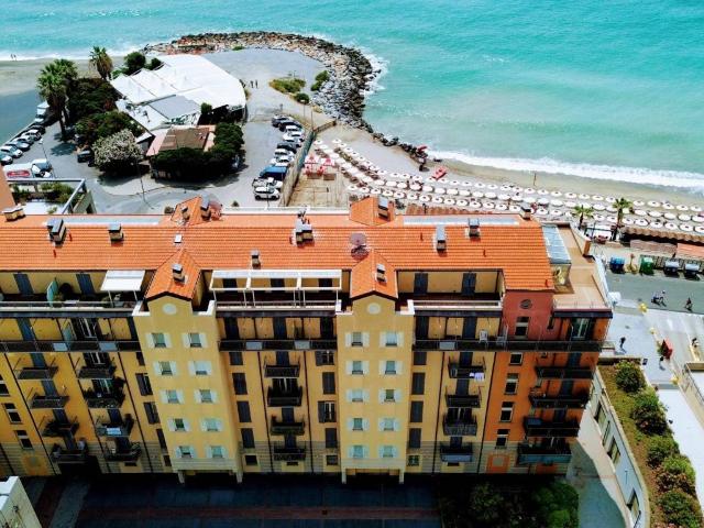 Appartamento in vendita a Oltreletimbro, Albisola Capo