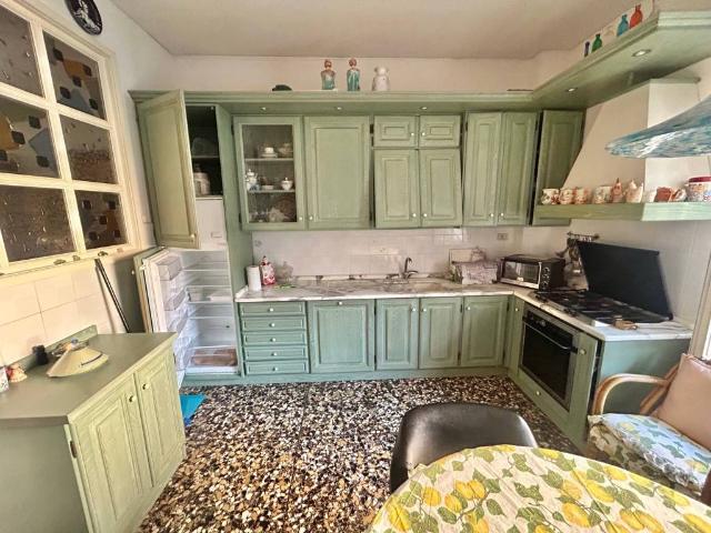 Appartamento in vendita a Valloria, Albisola Capo