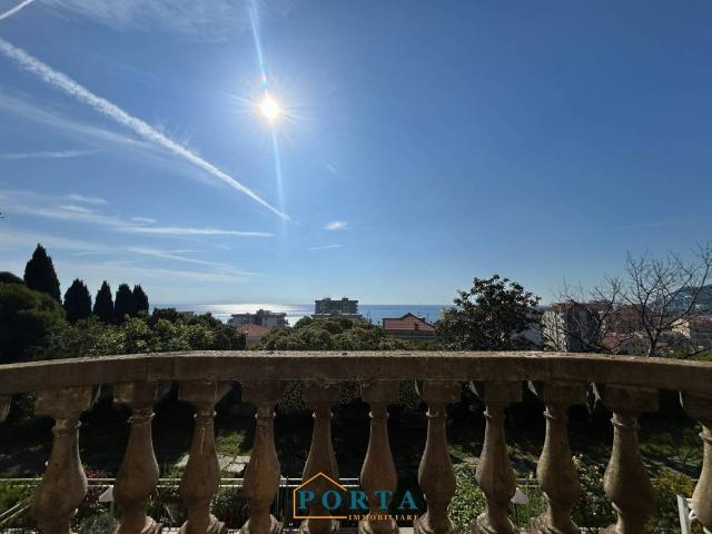 Appartamento in vendita a Albisola Capo, Liguria
