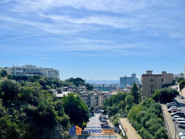 Appartamento in vendita a Valloria, Albisola Capo