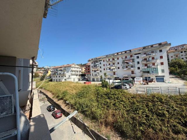 Appartamento in vendita a Via Lauro, Scalea