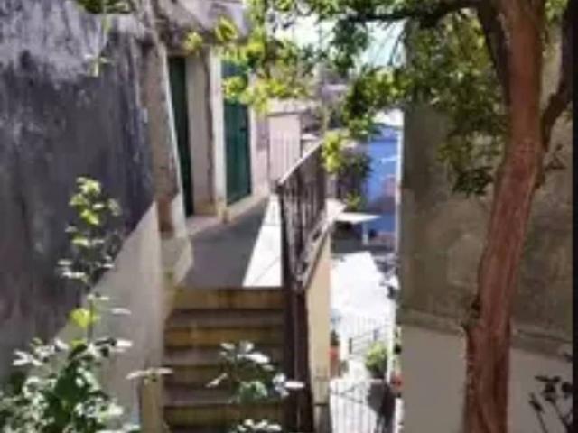 Appartamento in vendita a Centro Storico, Calabria