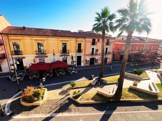 Appartamento in vendita a Centro Storico, Calabria