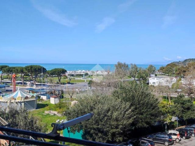 Appartamento in vendita a Centro Storico, Calabria