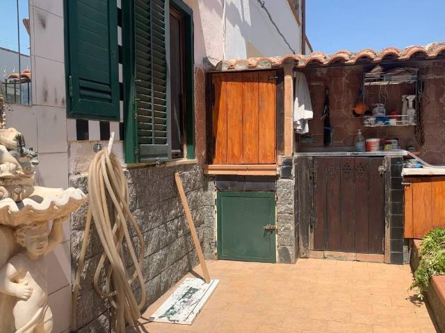 Appartamento in vendita a La Petrosa, Calabria