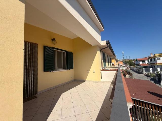 Appartamento in vendita a La Petrosa, Calabria