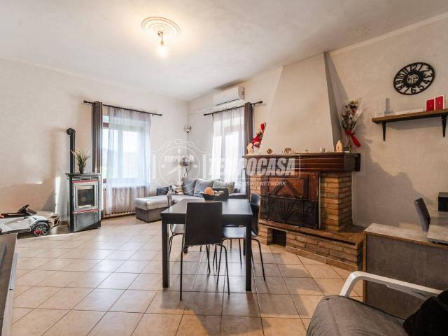 Appartamento in vendita a Tresinaro - Secchia, Re