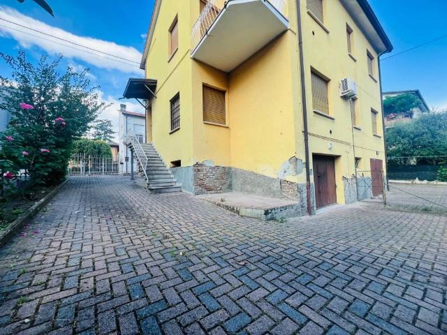 Appartamento in vendita a Tresinaro - Secchia, Re