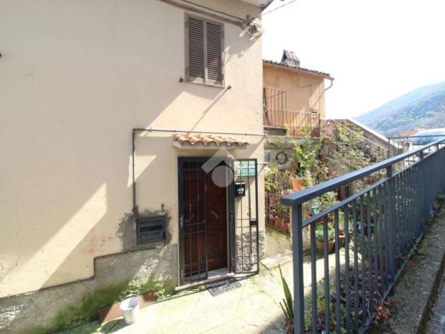 Appartamento in vendita a Scandriglia, Lazio