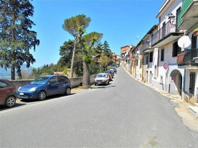 Appartamento in vendita a Scandriglia, Lazio