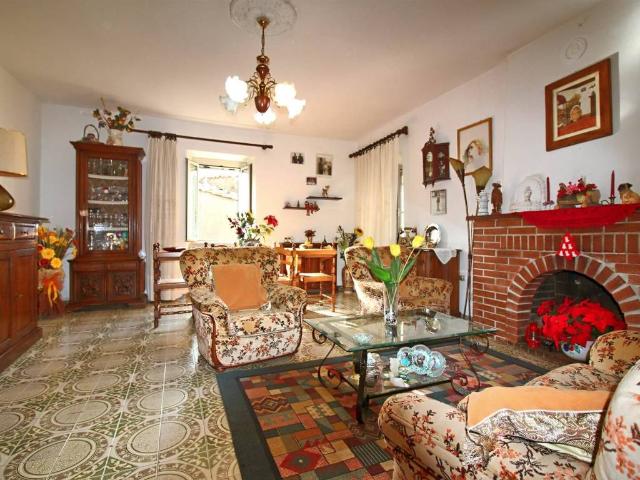 Appartamento in vendita a Scansano, Toscana