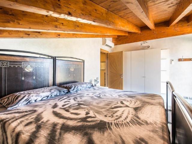 Appartamento in vendita a Scanzorosciate, Lombardia