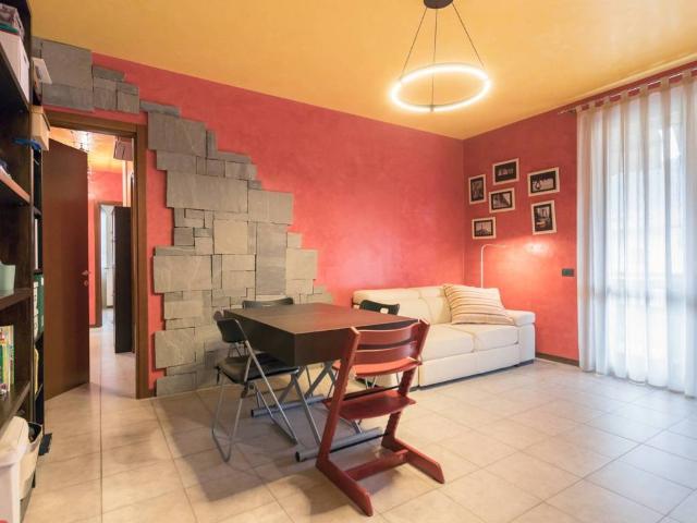 Appartamento in vendita a Scanzorosciate, Lombardia