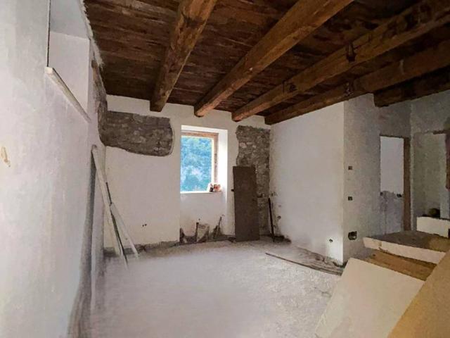 Appartamento in vendita a Scheggino, Umbria