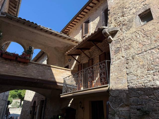 Appartamento in vendita a Scheggino, Umbria