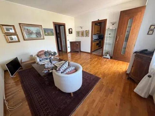 Appartamento in vendita a Schio, Veneto