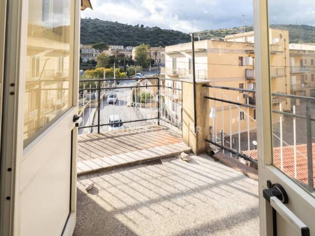 Villa Indipendente in vendita a Cava D'aliga, Sicilia