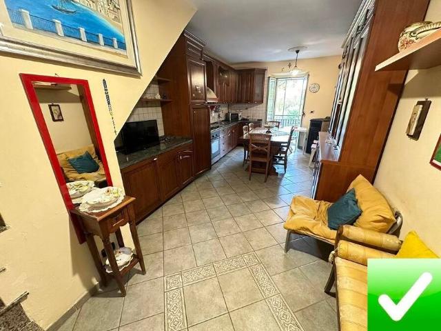 Appartamento in vendita a Calabria, Reggio Calabria