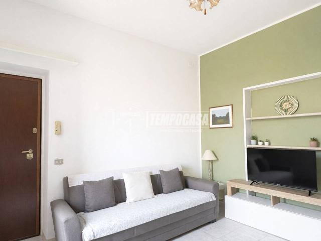 Appartamento in vendita a Sedriano, Lombardia