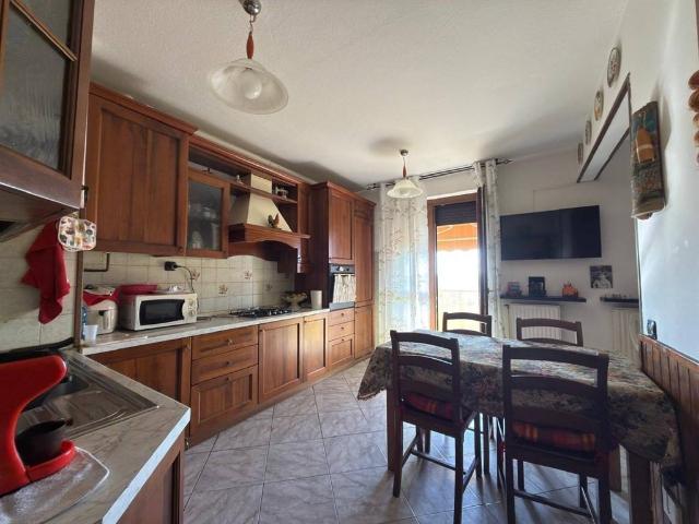 Appartamento in vendita a Roveda, Sedriano