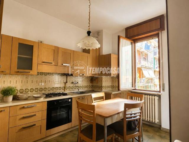 Appartamento in vendita a Sedriano, Lombardia
