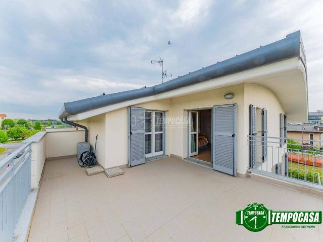 Appartamento in vendita a Sedriano, Lombardia