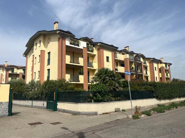 Appartamento in vendita a Sedriano, Lombardia