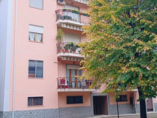 Appartamento in vendita a Sedriano, Lombardia