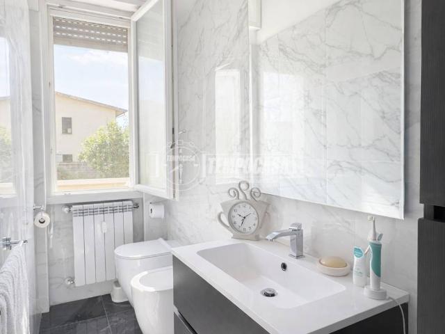 Appartamento in vendita a Sedriano, Lombardia