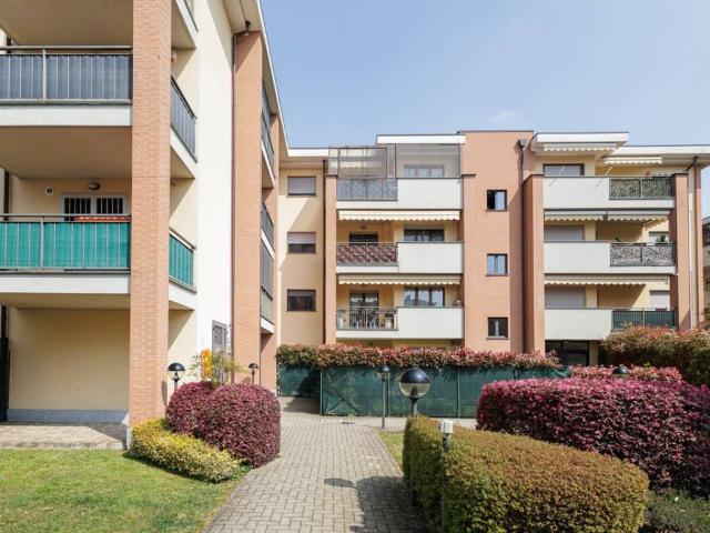 Appartamento in vendita a Sedriano, Lombardia