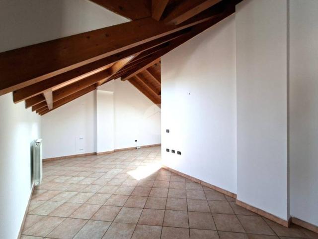 Appartamento in vendita a Roveda, Sedriano
