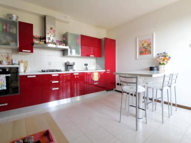 Appartamento in vendita a Sedriano, Lombardia