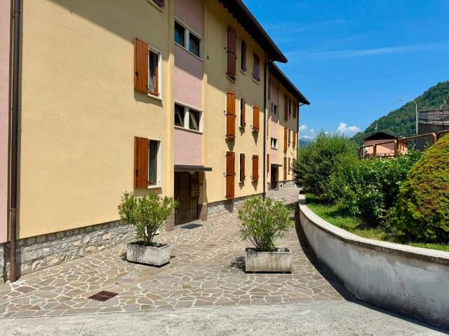 Appartamento in vendita a Comunità Montana della Valle Brembana, Sedrina