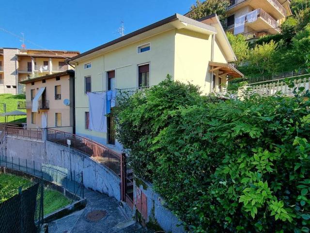 Appartamento in vendita a Comunità Montana della Valle Brembana, Sedrina