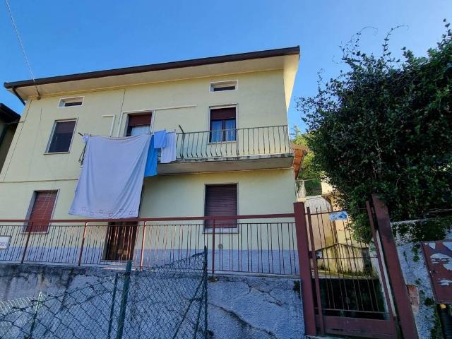 Appartamento in vendita a Comunità Montana della Valle Brembana, Sedrina