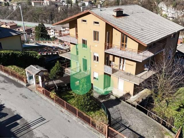 Appartamento in vendita a Comunità Montana della Valle Brembana, Sedrina