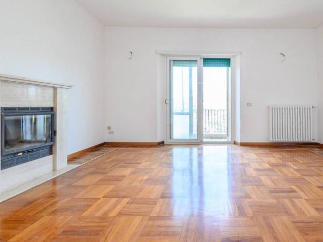 Appartamento in vendita a Roma Capitale, Lazio
