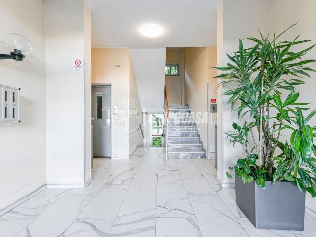 Appartamento in vendita a Rovagnasco, Segrate